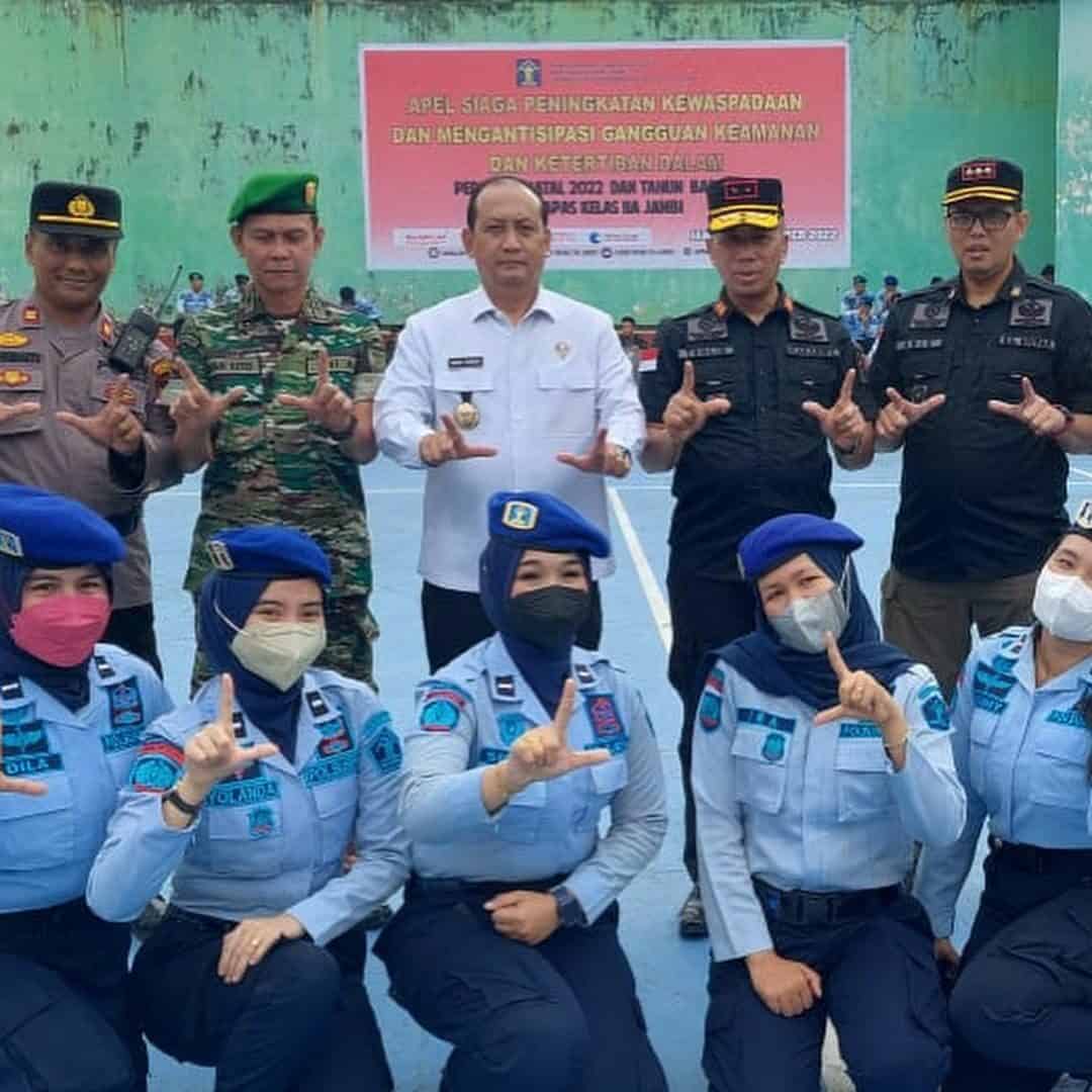 Kepala BNN Provinsi Jambi mengikuti Apel Siaga Peningkatan Kewaspadaan Dan Mengantisipasi Gangguan Keamanan Dan Ketertiban Dalam Perayaan Natal 2022 Dan Tahun Baru 2023 Di Lapas Kelas IIA Jambi