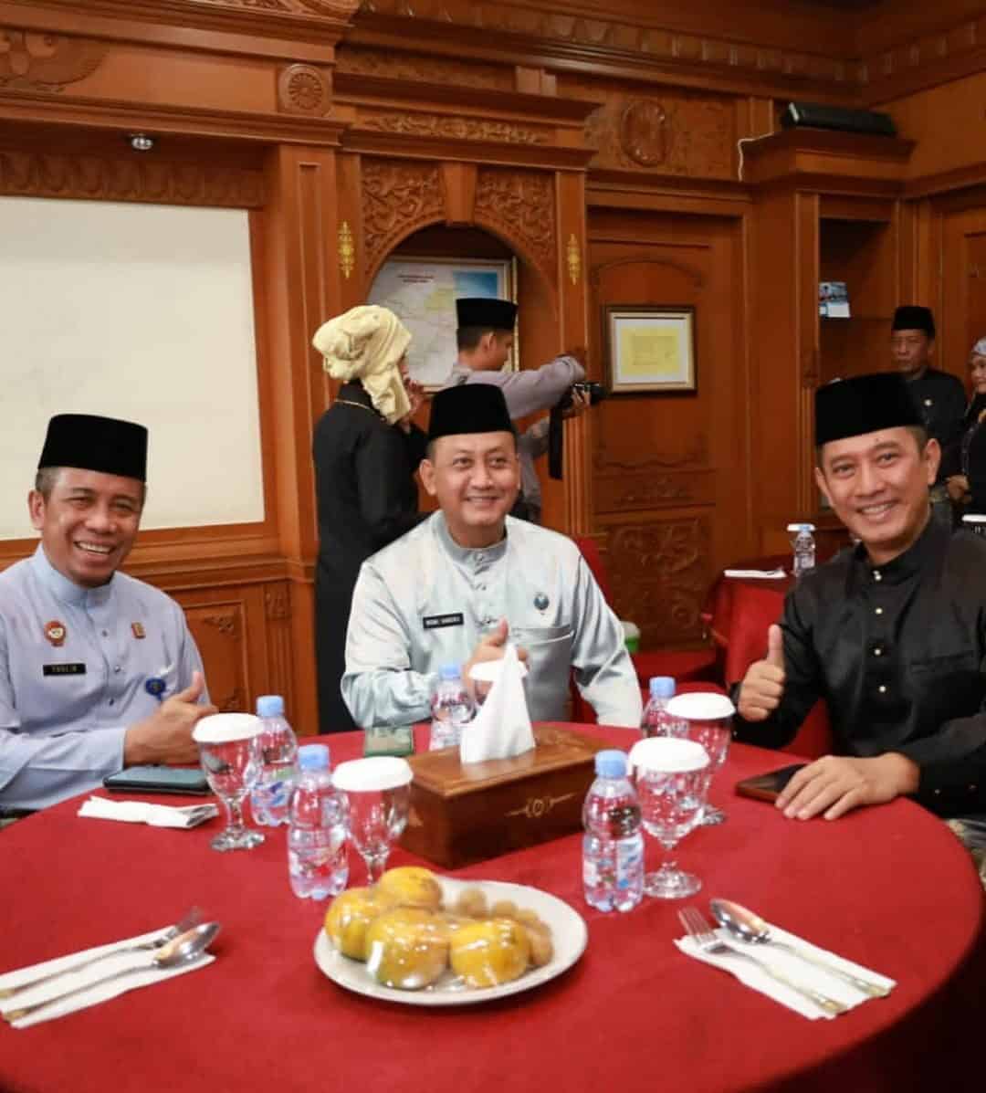 Kepala BNN Provinsi Jambi Brigjen bersama Ibu Ketua DWP BNN Provinsi Jambi menghadiri Upacara Dirgahayu Jambi ke – 66