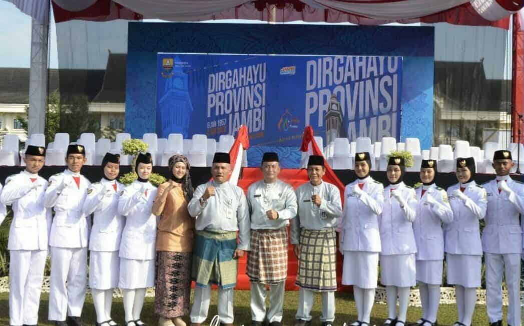 Pembacaan Ikrar Perang Melawan Narkoba Provinsi Jambi Bersinar oleh Paskibraka Provinsi Jambi