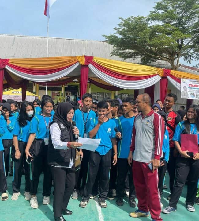 BNN Provinsi Jambi Gelorakan "Gema War on Drugs" di SMA N 11 Kota Jambi