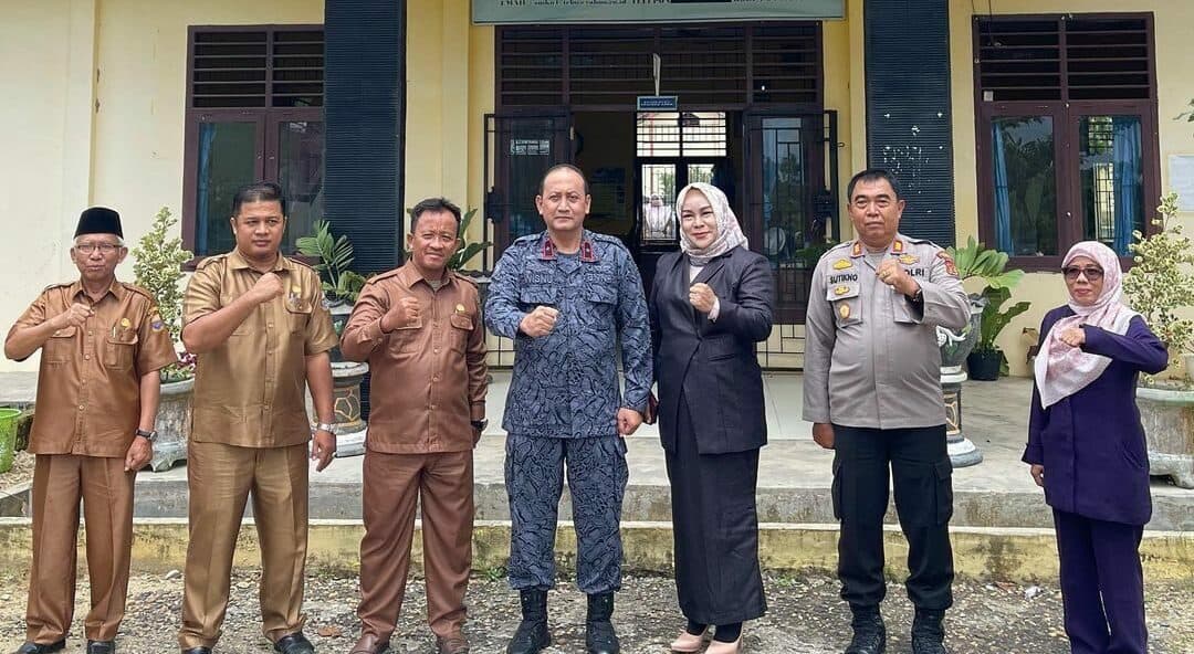 Kepala BNN Provinsi Jambi Gelorakan “Gema Anti Narkotika” bersama 712 Siswa/Siswi SMK N 1 Tebo dan Jadikan SMKN 1 Tebo sebagai Role Model SMK BERNAS Se-provinsi Jambi