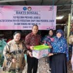 Kepala BNN Provinsi Jambi bersama Ibu Ketua DWP Melaksanakan Kegiatan Bakti Sosial ke Rumah Asuhan Izzati Jannah Kota Jambi Dalam Rangka HUT BNN ke – 21