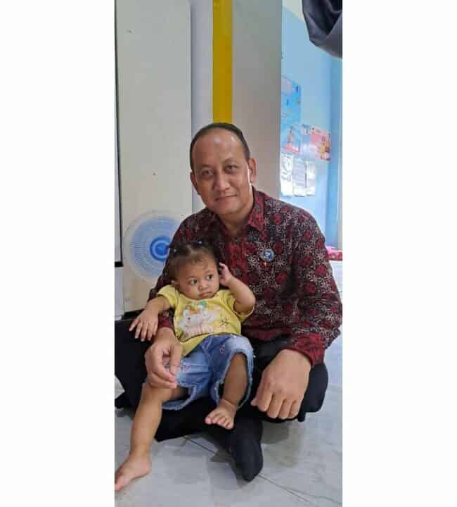 Kepala BNN Provinsi Jambi bersama Ibu Ketua DWP Melaksanakan Kegiatan Bakti Sosial ke Rumah Asuhan Izzati Jannah Kota Jambi Dalam Rangka HUT BNN ke – 21