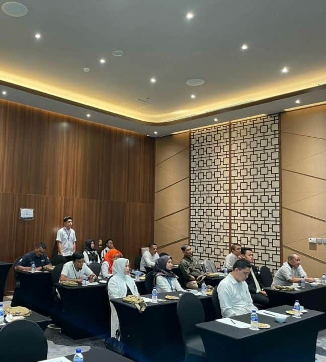 Kepala BNN Provinsi Jambi Brigjen Pol. Wisnu Handoko, S.I.K., M.M Membuka Kegiatan Rapat Kerja Program Dayamas Anti Narkoba di Dunia Usaha/Lingkungan Swasta Tahun 2023 di Aston Hotel Jambi