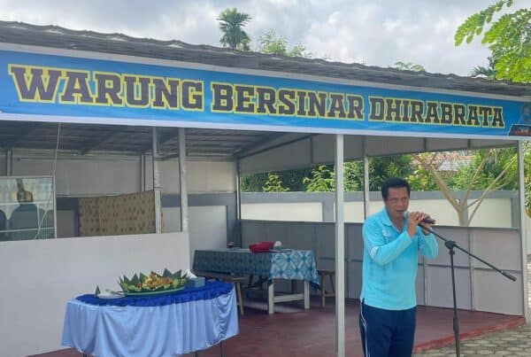Kepala BNN Provinsi Jambi didampingi Ketua DWP Provinsi Jambi, Kabid Pemberantasan dan Intelijen BNN Provinsi Jambi dan Kepala BNN Kab/Kota Jajaran Meresmikan Kantin Bersinar Dhirabrata BNN Provinsi Jambi dalam Rangka HANI 2023