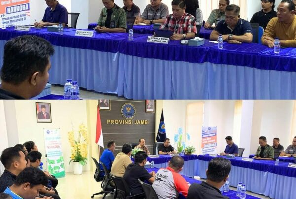 Kepala BNN Provinsi Jambi memberikan Arahan kepada Kabid Pemberantasan dan Intelijen, Para Kepala BNN Kab/Kota Jajaran dan Seluruh Anggota Pemberantasan